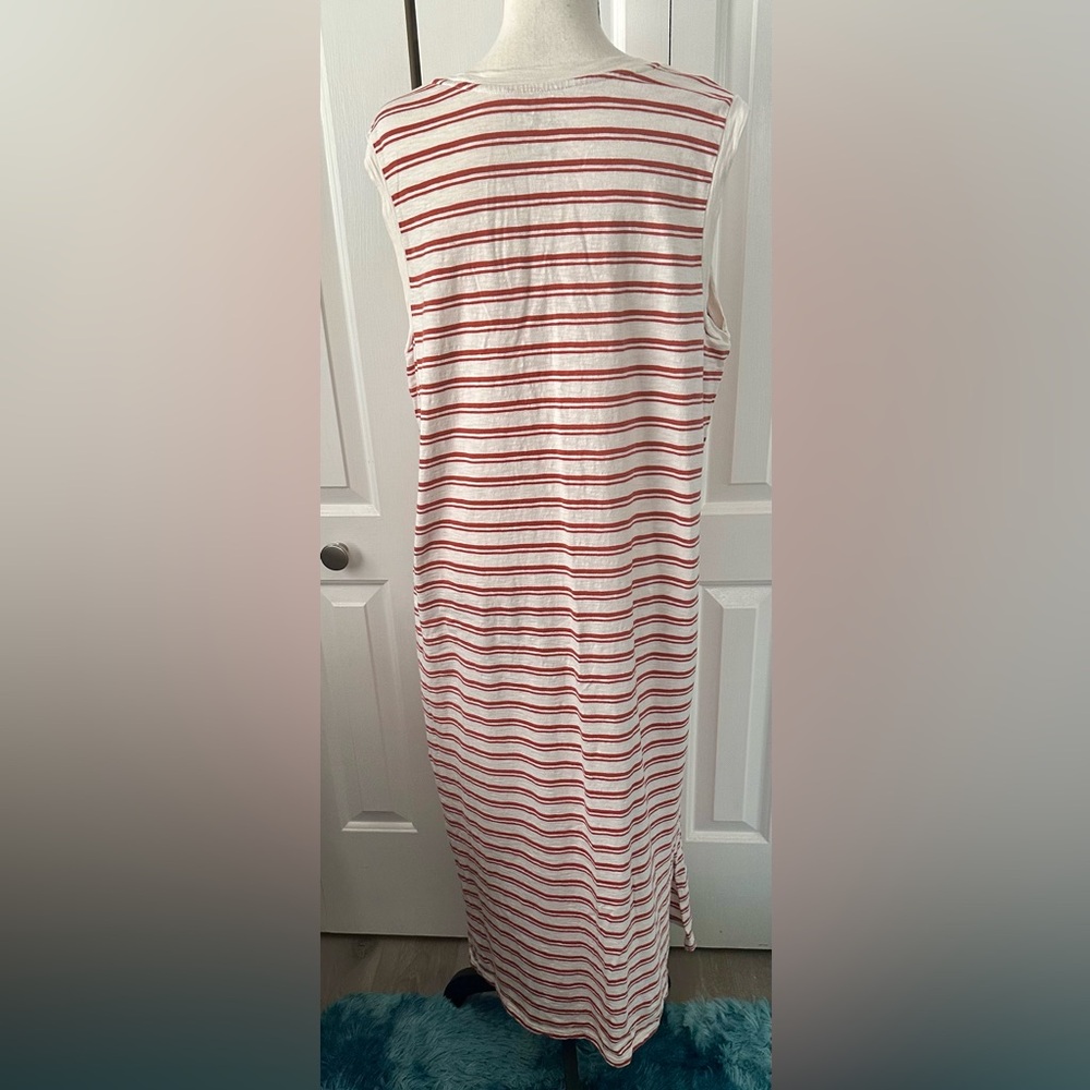 Universal Threads!!! Great Condition Sleeveless D… - image 2